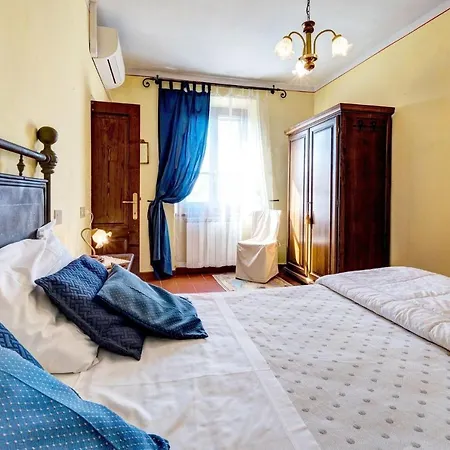 Villa Fratticciola Sleeps 26 Pool Air Con Wifi Cortona