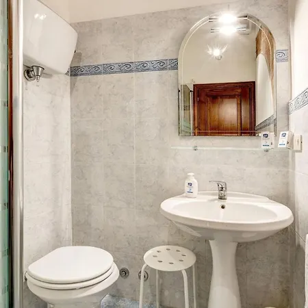 Fratticciola Sleeps 26 Pool Air Con Wifi Villa