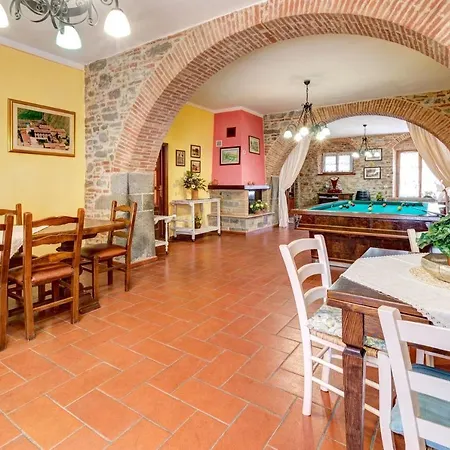Villa Fratticciola Sleeps 26 Pool Air Con Wifi *