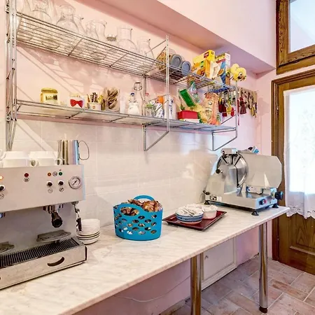 Fratticciola Sleeps 26 Pool Air Con Wifi *